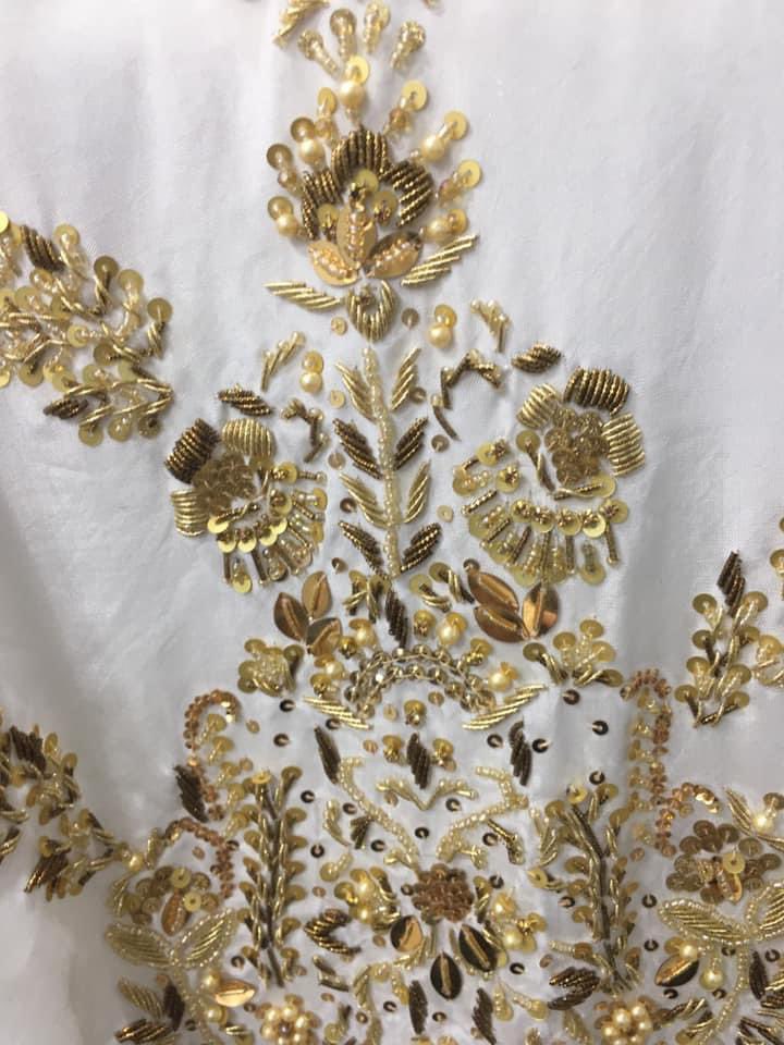 Pure Silk with Antique and Indian Gold Hand Embroidery Work Outfit.

Come inbox for ORDERS and DETAILS | Whatsapp +923110289207 | SHAYAN J.

#designeroutfits