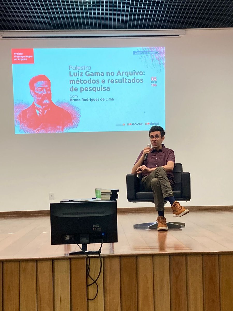 arquivoestadosp's tweet photo. Pesquisador da obra de Luiz Gama há mais de dez anos, Bruno Rodrigues de Lima, doutor em História do Direito, realizou a palestra ‘Luiz Gama no Arquivo: métodos e resultados de pesquisa’, ontem, no auditório do APESP.

vem que vou comentar sobre... https://t.co/XfX0qpbMCV