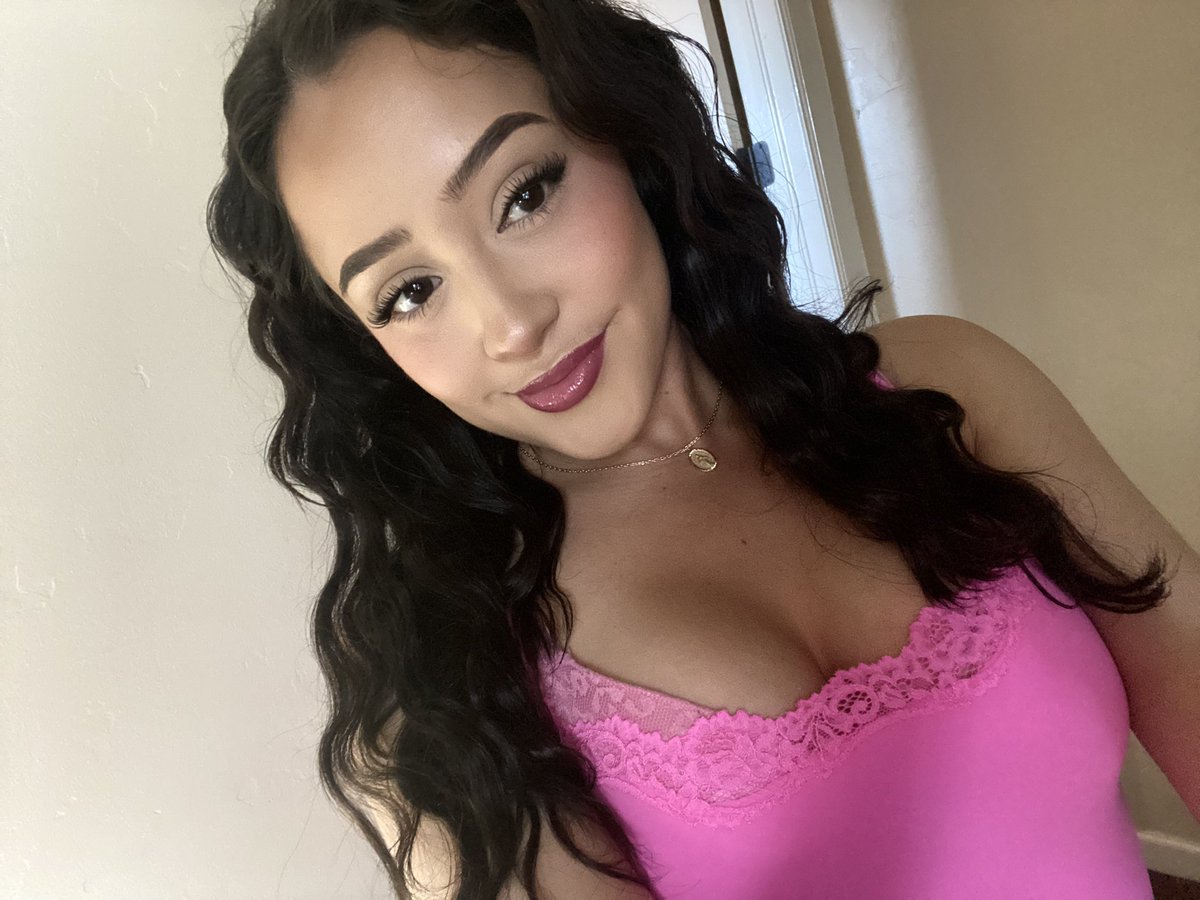 victoriaalexxii's tweet photo. 🍬🍬 https://t.co/TPfLuf0bgx