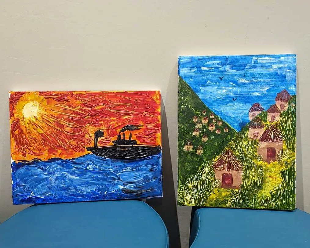 NUH_CFUnit's tweet image. A beautiful textured painting with pallet knives created by Emily today! 🖌️🖌️🖌️