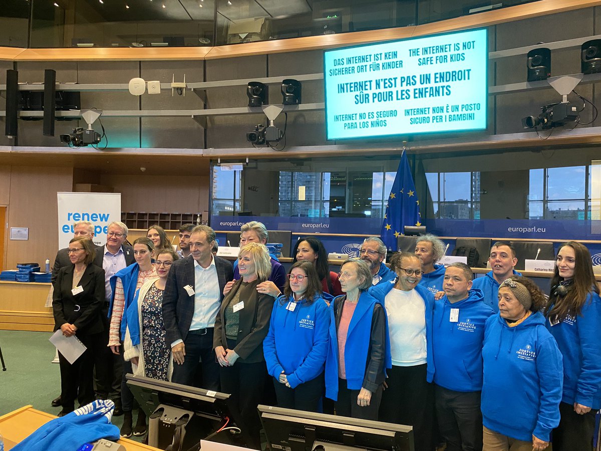 NinaVaaranen's tweet image. 💚🙏💚  Well &amp;amp; kindly said to all @eu__justice survivors @YlvaJohansson “This is your legislation” 💚💚💚💚💚💚

#AgainstCSAM #OCSEA 
#SafeOnline