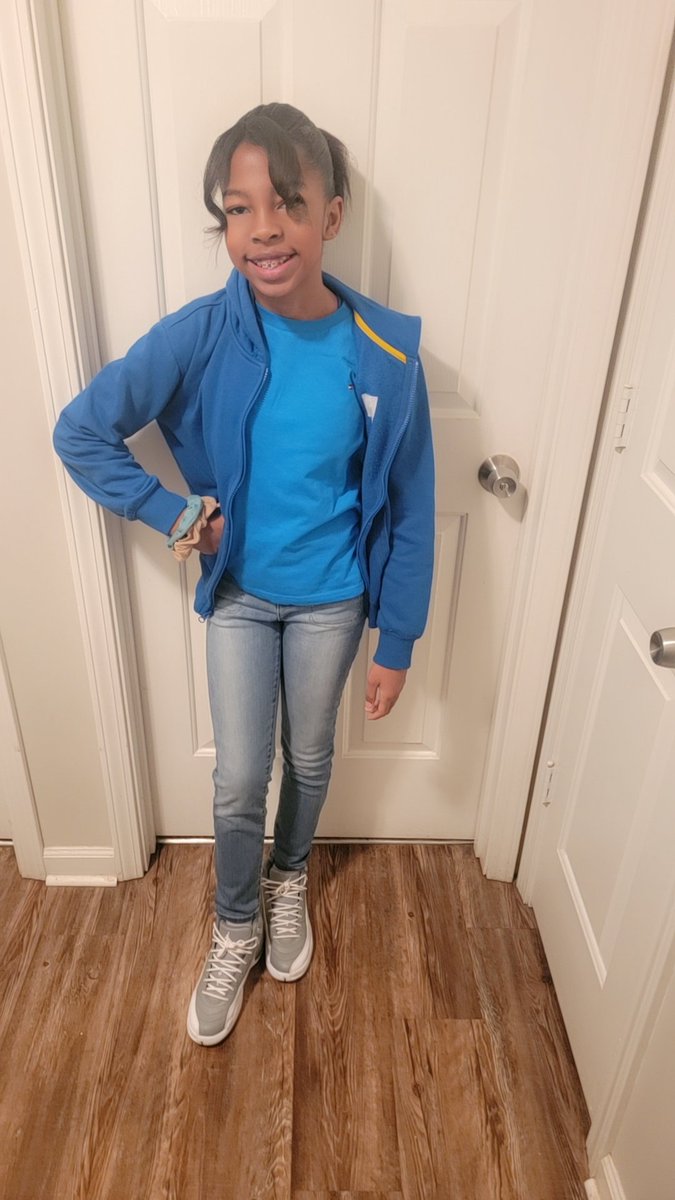 My baby won the Spelling Bee at her school. It's 6-9 grade she is only in the 6thgrade she beat everyone💙💙💙🥰🥰🥰