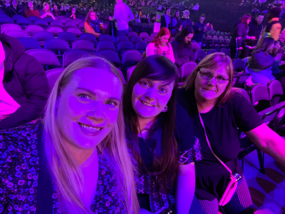steph_dowell's tweet photo. Ready for the mayhem!! #smamanchester https://t.co/Nf7ACIpN82