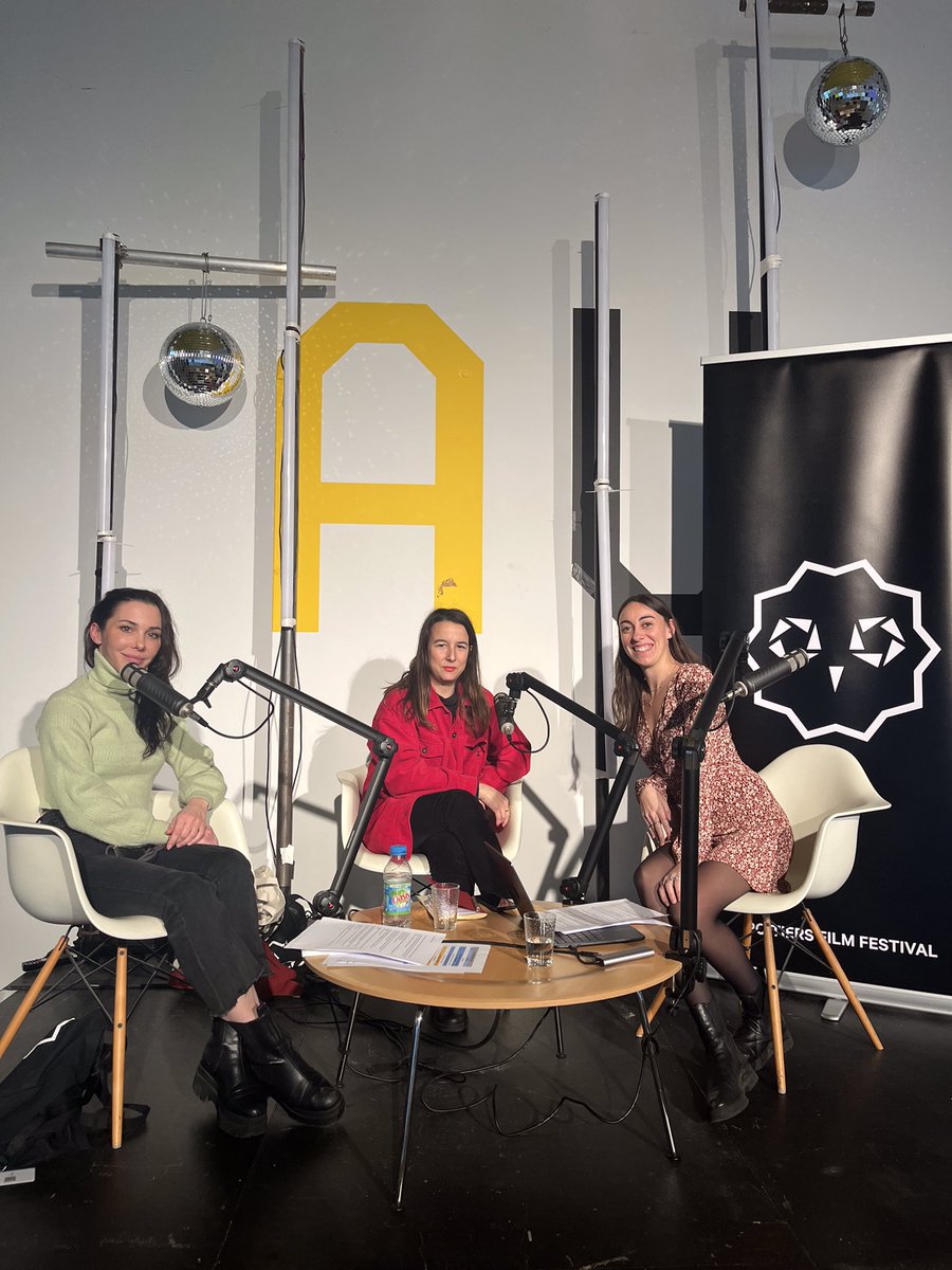Conférence radio « Fantastique : genre masculin? » autour de la place des réalisatrices dans le cinéma de genre , aux côtés de la journaliste Agathe Gallo et de la réalisatrice Sarah Lasry.
Merci au Poitiers Film festival pour l’invitation !