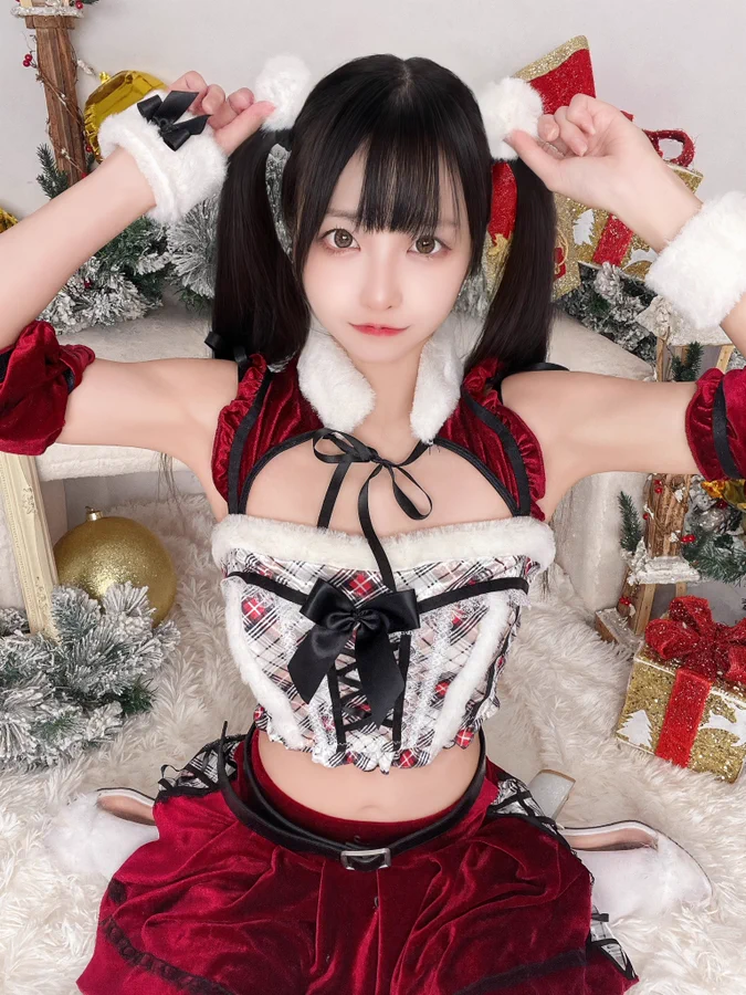 Asian girl Christmas costume