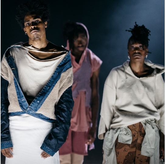 Hip Hop show TOMORROW (and Friday &amp; Saturday)! Ebnflōh, a group from Montreal, will be performing their new show La Probabilité du Néant. Catch this insightful show at the Scotiabank Dance Centre, Vancouver. Starts at 8 pm. Get tickets at thedancecentre.ca/event/ebnfloh/ #dance