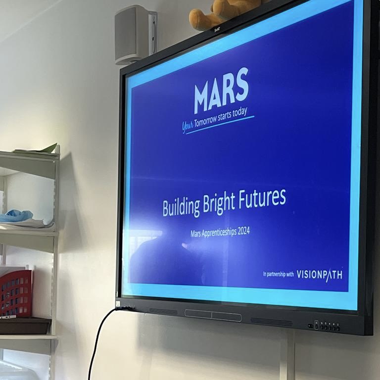 kaprospect's tweet photo. An excellent session for our Y13 students today from @MarsGlobal in partnership with @VisionpathUK on #apprenticeship opportunities - much, much more than #marsbars! #aspirebelieveachieve #prideinprospect @KGAcademies https://t.co/BEazqZai0X