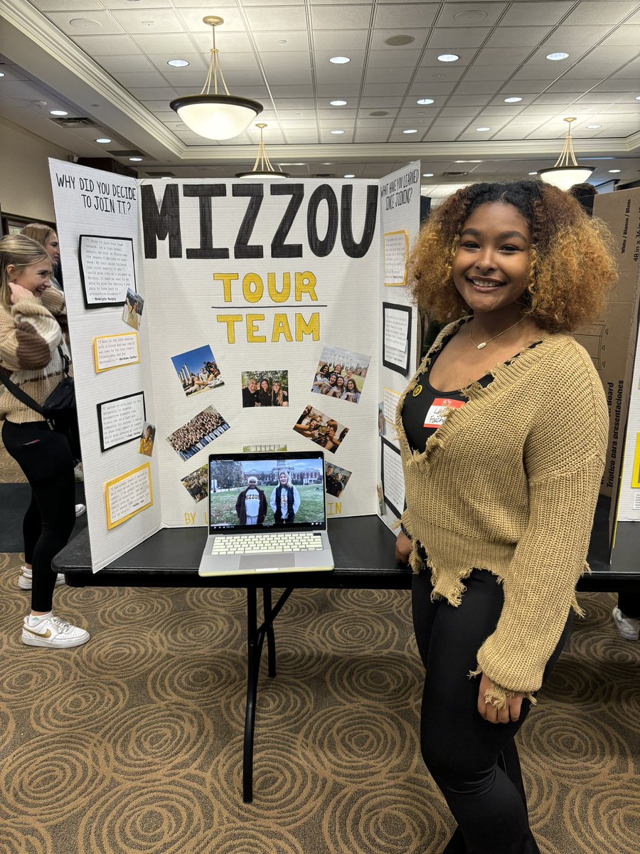 layfouche's tweet photo. I had the honor of attending the Poster Reception for the Chancellor’s Leadership Class. Thank you to my professor Michelle Froese and my leadership team, Caitlin Johnson and Erin Carlson, for helping me on my journey of being a leader! https://t.co/DModuareQQ