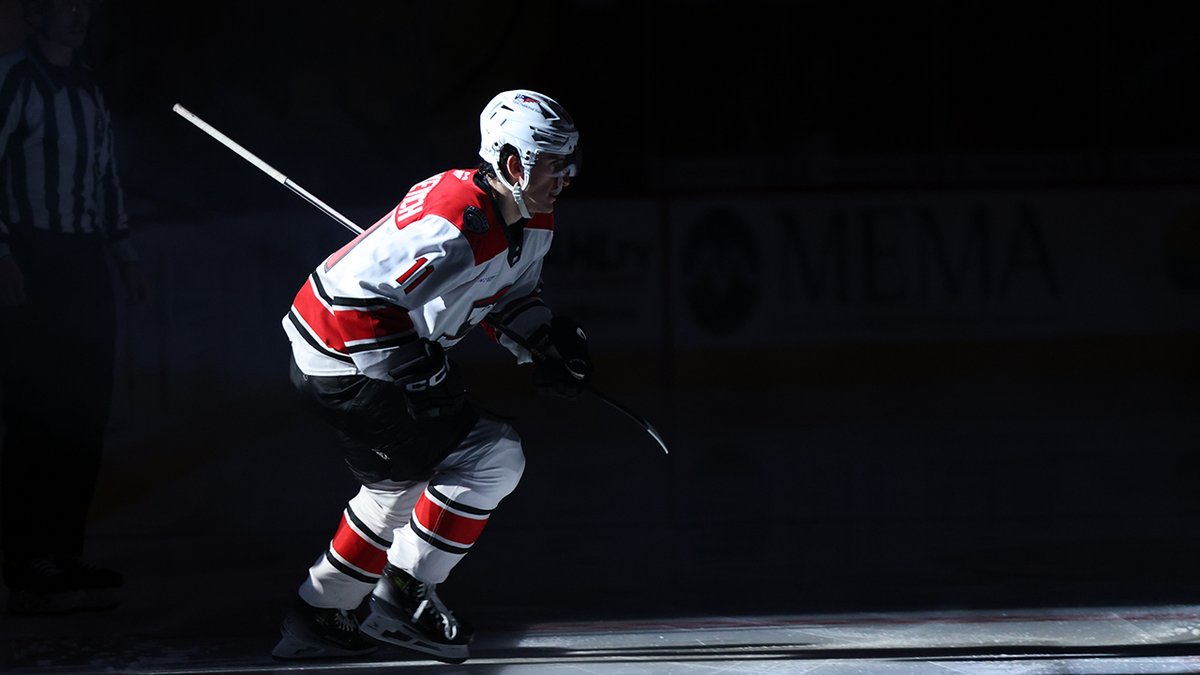 "They’ve just said to keep doing what you’re doing. I think they’re happy"

Mackie Samoskevich is impressing early on in his rookie year, and he's having a blast along the way

📝 charlottecheckers.info/Samoskevich-Fe…