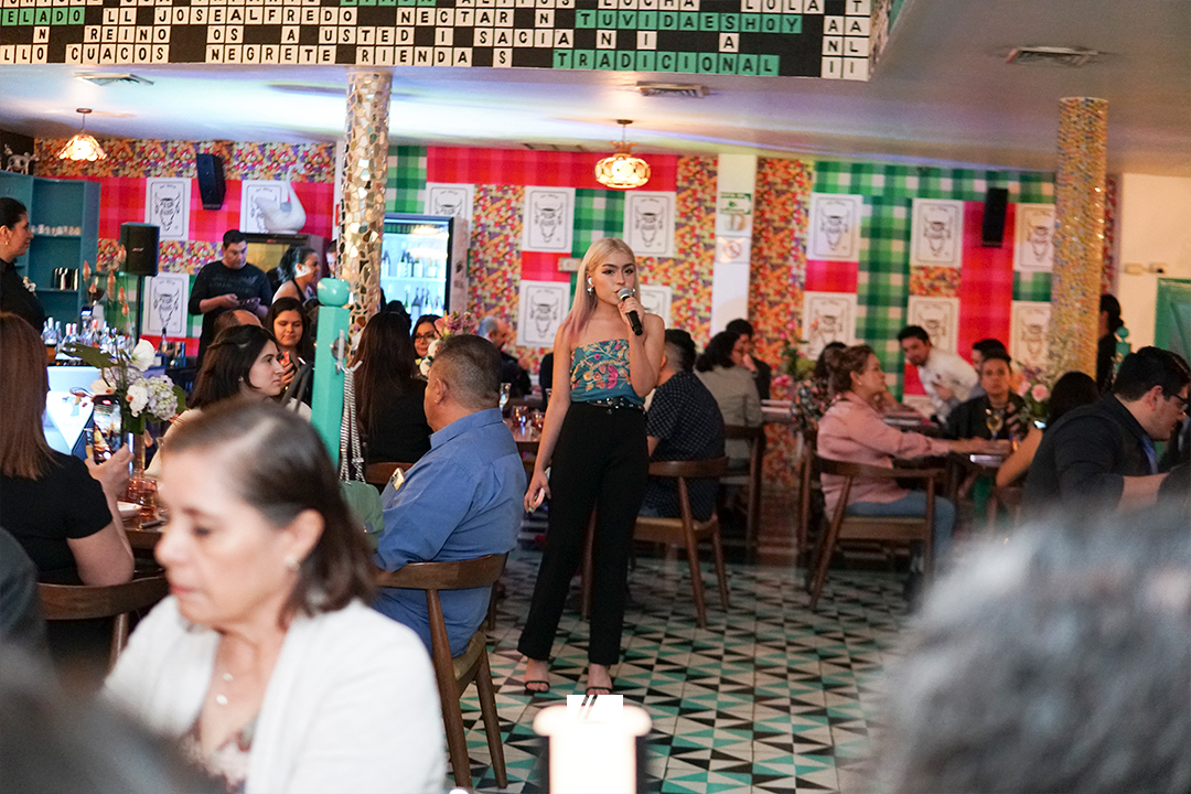 ECIGdl's tweet photo. Así fue cómo nuestros alumnos de séptimo cuatrimestre de la Licenciatura en Gastronomía realizaron su cena temática ✨, en este proyecto la creatividad, la administración y logística están a cargo de ellos 🤩

Conoce más información
👇
https://t.co/Jq2mYD0GhI https://t.co/Zo0S4PC0Rl
