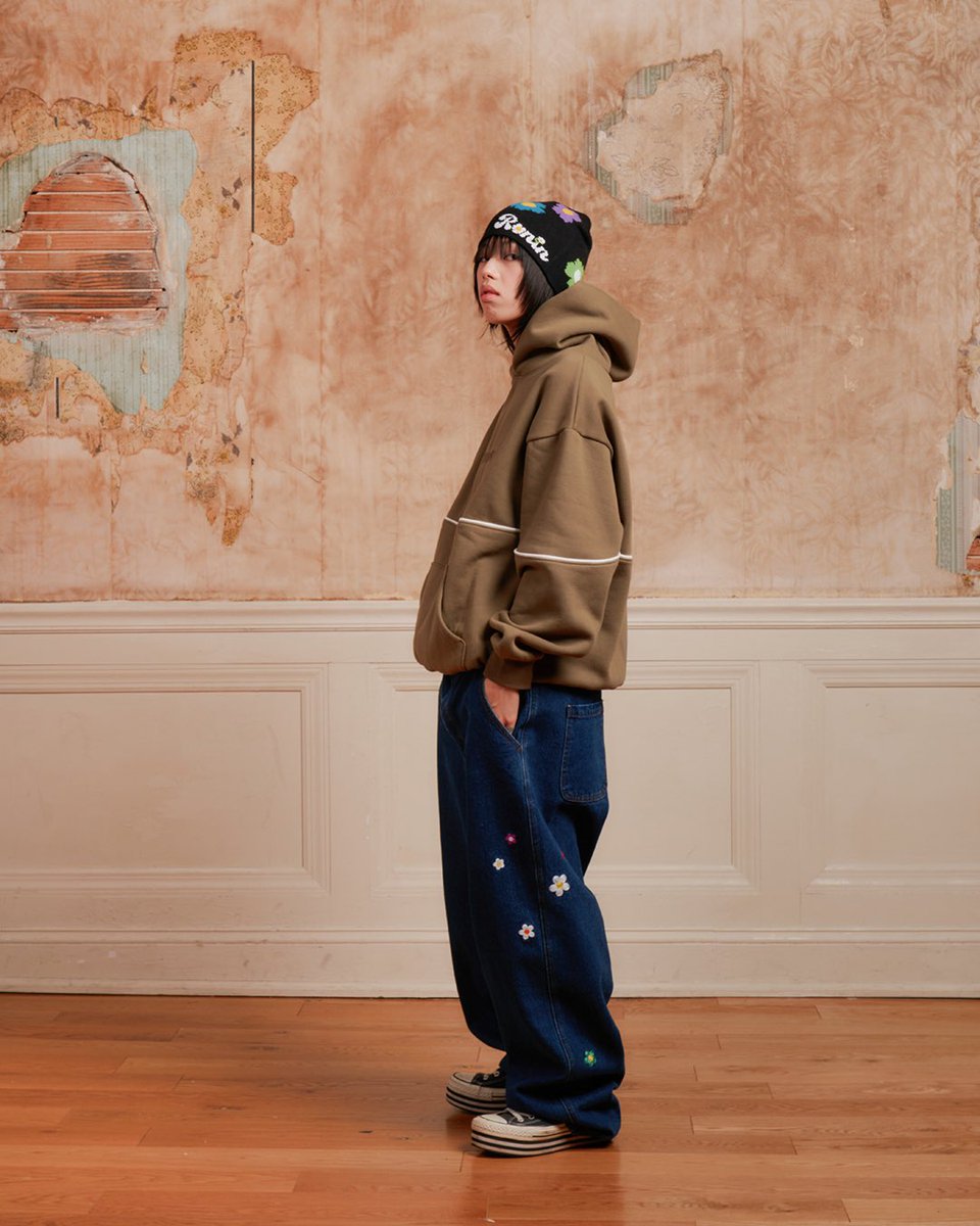 ronindivision's tweet photo. Rōnin FW23 full lookbook and range is now live at https://t.co/ptLEudYhyD

Our collection will release this Friday, 12/8 at 12PM EST | 9AM PST. 

Free domestic shipping over $250 https://t.co/MMrtjRLxba