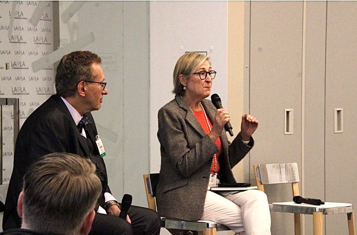 ForensisGroup's tweet image. ForensisGroup is proud to be a Diamond Sponsor of TechTainment since its creation.

This year, we had an outstanding conference, with a packed house and attendees staying engaged throughout the day.

laipla.net/techtainment

#LAIPLA #TechTainment #ForensisGroup