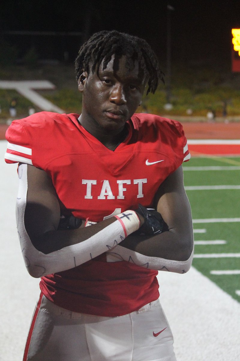 Coach Fred Emmerson (@coachemmerson) on Twitter photo Michael Mansaray <a href="/Michael1Mansara/">Michael Mansaray</a>
RB| 5’10” 180
Class of 2024
2023 Season Stats:
224 rush 1041yds, 9 recs 138yds 7TDs
4.0 gpa
@Tafttoreadorsfb <a href="/TaftFBRecruits/">Taft Charter Football Recruiting</a> Michael Mansaray <a href="/Michael1Mansara/">Michael Mansaray</a>
RB| 5’10” 180
Class of 2024
2023 Season Stats:
224 rush 1041yds, 9 recs 138yds 7TDs
4.0 gpa
@Tafttoreadorsfb <a href="/TaftFBRecruits/">Taft Charter Football Recruiting</a>