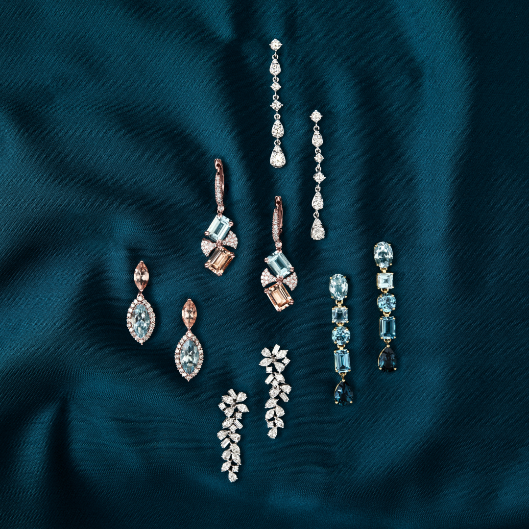 This holiday season, we’re loving statement earrings that are dripping with brilliance 😍