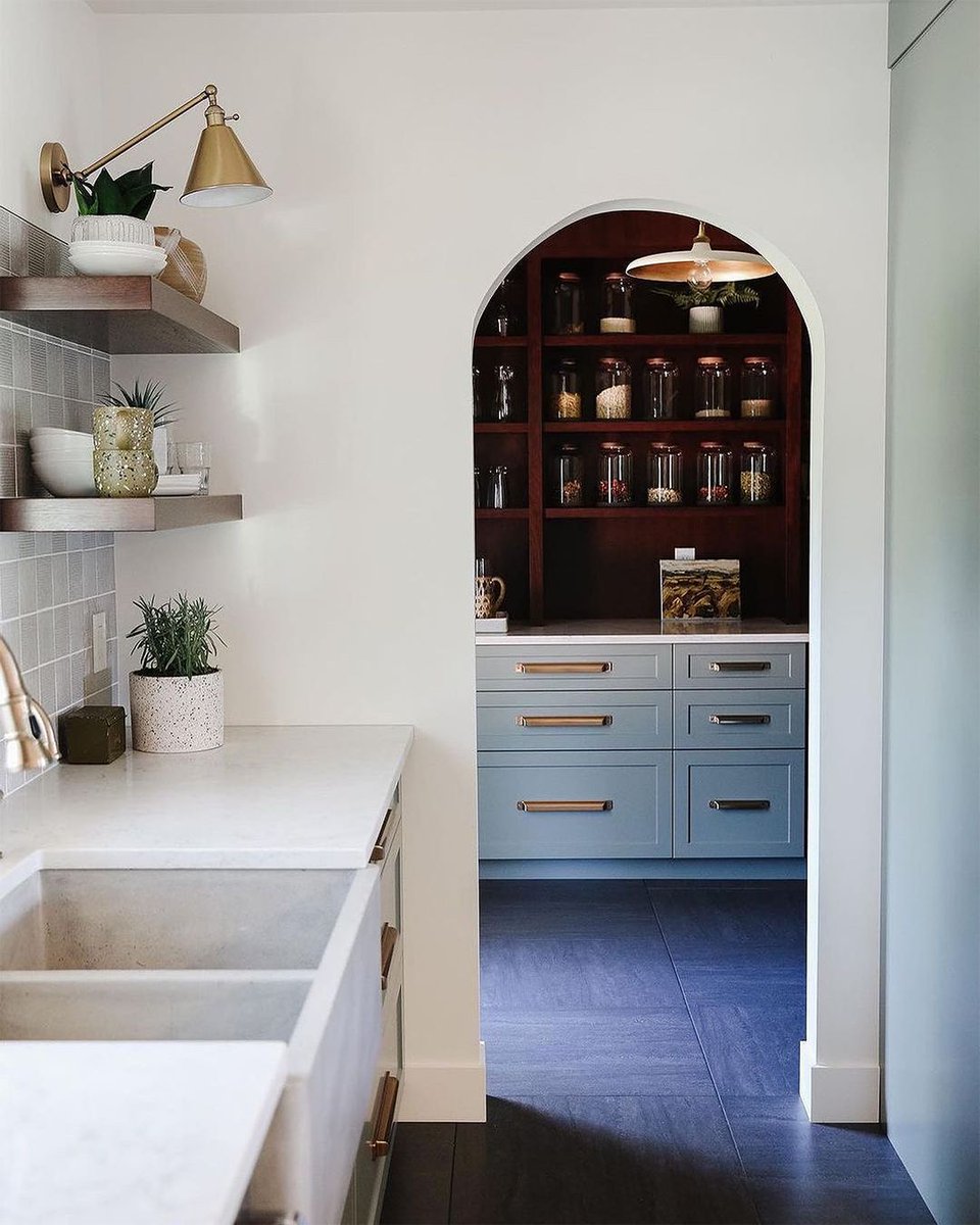 December’s cooking madness is about to get started and a nice deep sink like the NativeStone Farmhouse by <a href="/nativetrails/">N and R WinterHawk</a> can be a saviour during those long clean-up sessions after hosting the family 🍴