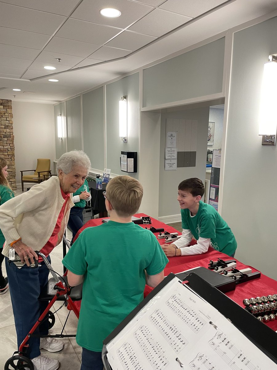 janenekrent's tweet photo. That’s a wrap @Northelem2 Handchimes field trip!! What a day! My heart is so full from a wonderful day of making music with my students. https://t.co/NF5PDBMNkC