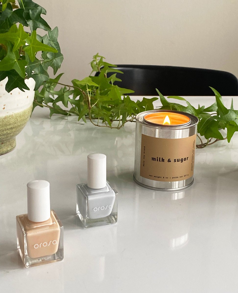 Mid-day pick me ups: a fresh mani + vibing with <a href="/malathebrand/">Mala the Brand</a> 🖐🏽🕯💫 ⁠
⁠
Shades: Chalet + Fresh Tracks⁠