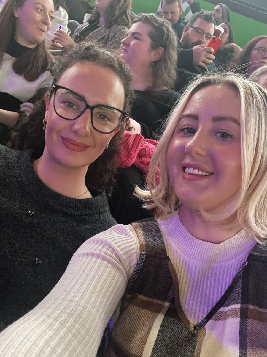 gaby_atho's tweet photo. #SMAMANCHESTER https://t.co/5xRa3OSvlg