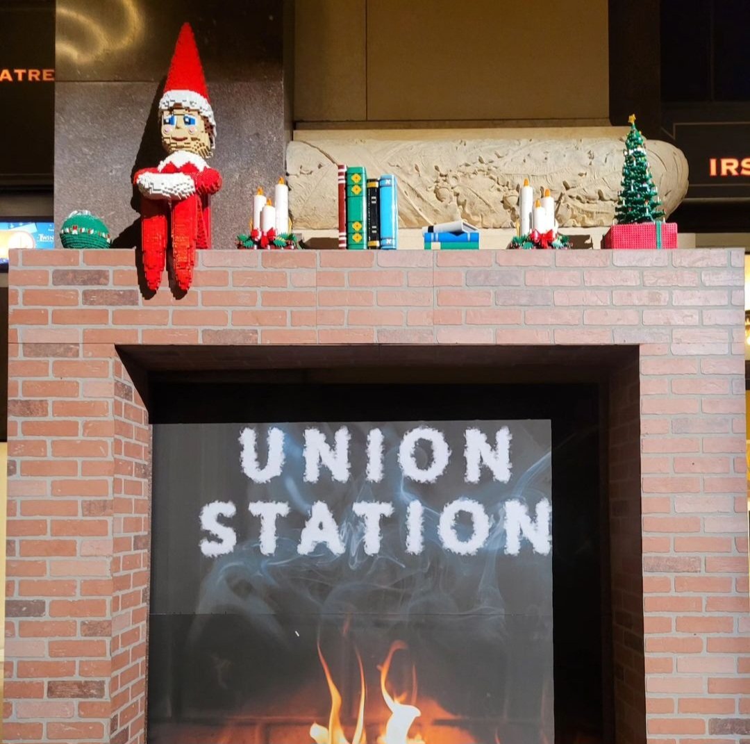 Have you gone by <a href="/UnionStationKC/">Union Station KC</a> to say hi to Chippy the Elf yet?  He will be there for photos until 2 January if you need a selfie with an elfie!!  #selfie #elfonashelf #lego <a href="/LEGO_Group/">LEGO</a>