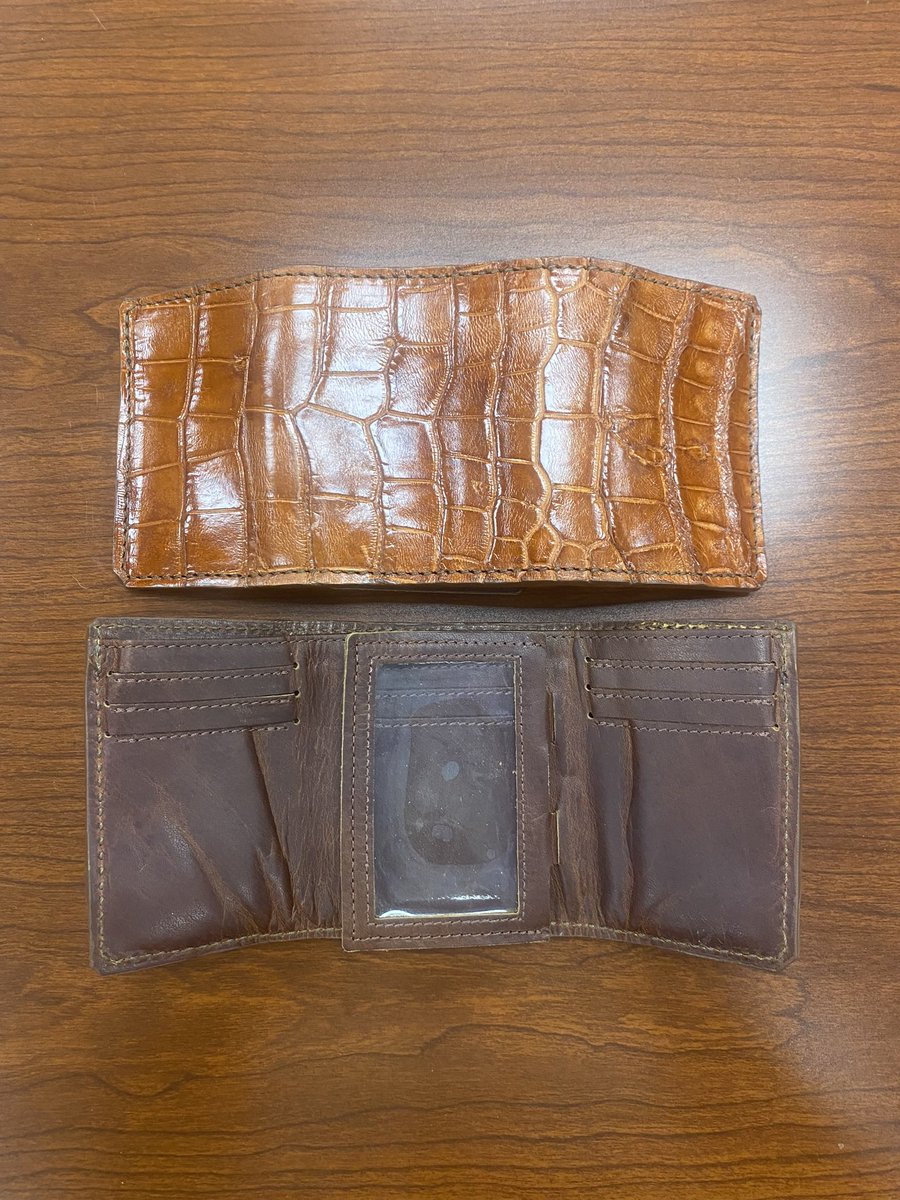 hatcherhunts's tweet image. Awesome work on the alligator bifold and trifold wallets made by Hardin Harness, Texas Custom Leather Shop. #gatorgetter