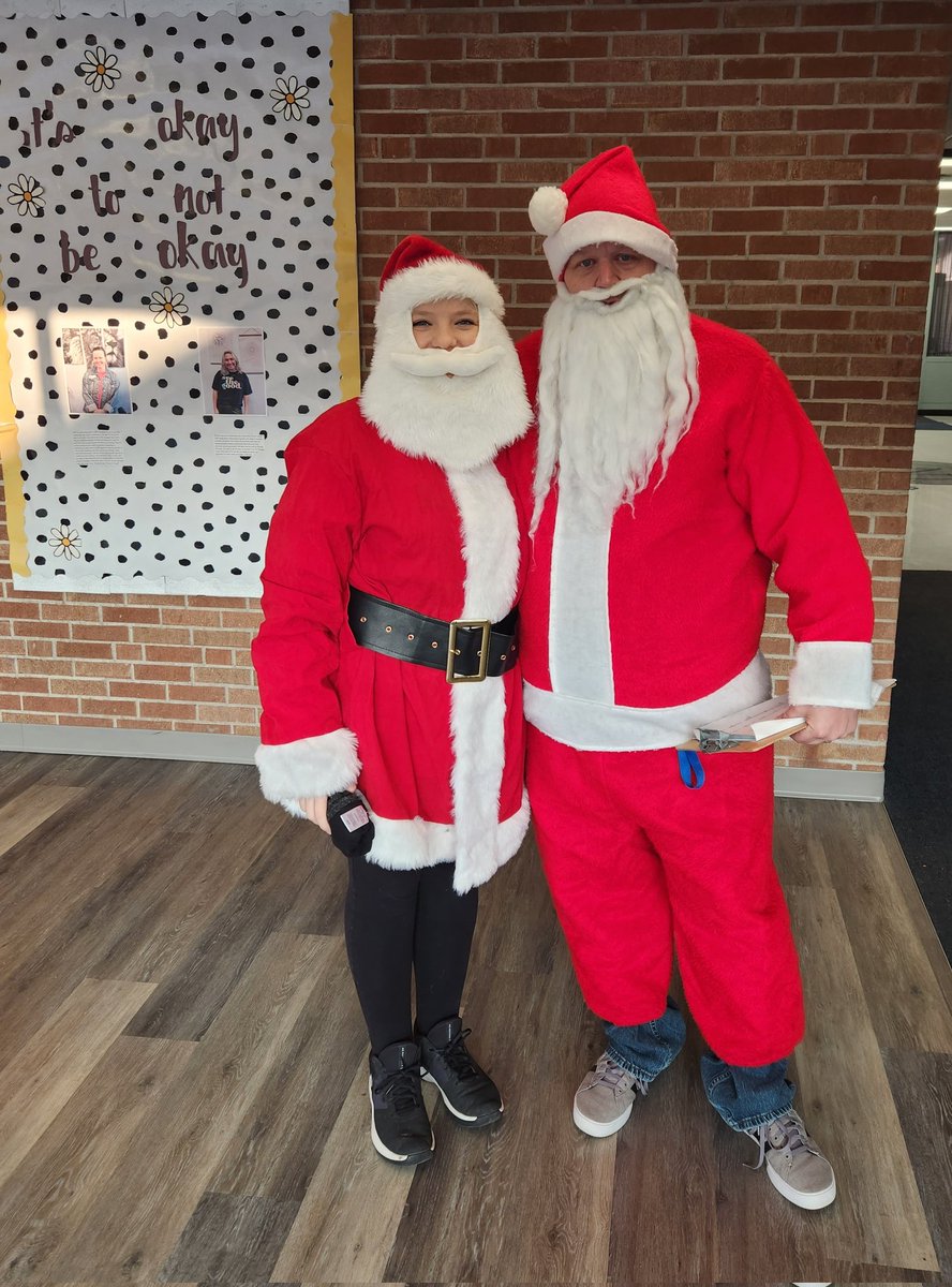 Mrs. Kidwell or Mrs. K tweet media