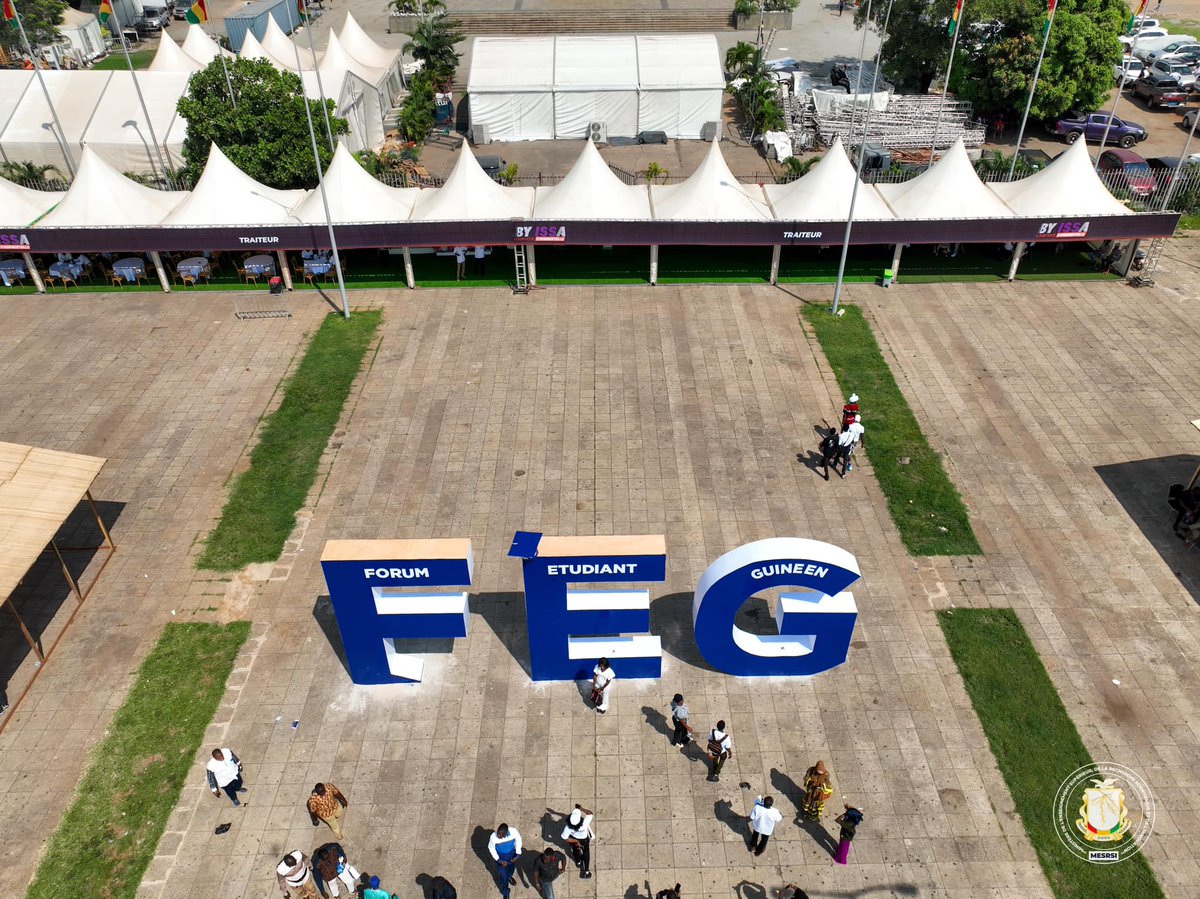 etudiantguineen's tweet photo. La première journée du Forum de l'Étudiant guinéen : un moment  d'échanges enrichissants, de découvertes et d'opportunités pour l'avenir  des étudiants de Guinée. 

#Guinee #etudiantguineen #feg2023 https://t.co/Iy97zzf3Em