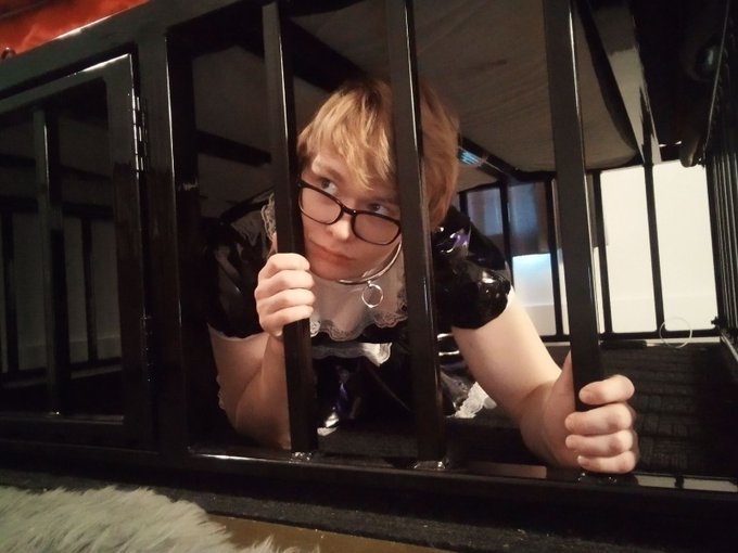 My maid in a cage... @asecondreign https://t.co/vStmvqf3R5<a class="tags" target="_blank" title="On Twitter" href="/?out=eyJ0eXAiOiJKV1QiLCJhbGciOiJIUzUxMiJ9.eyJpYXQiOjE3MjQ5NDU5NTEsImlzcyI6InR3cG9ybnN0YXJzLmNvbSIsIm5iZiI6MTcyNDk0NTk1MSwiZXhwIjoxNzU2NDgxOTUxLCJyZWRpcmVjdF91cmwiOiJodHRwczovL3R3aXR0ZXIuY29tL2FzZWNvbmRyZWlnbiJ9.WgQkHfNREVMgiRdgjU6oD_p7L0VTPQQJJSvzJHbiwa6kqZGXjxhIsk-6tssXQ9mW7yyPe1aPRo8HxbEYsCC-Fg">@asecondreign</a>