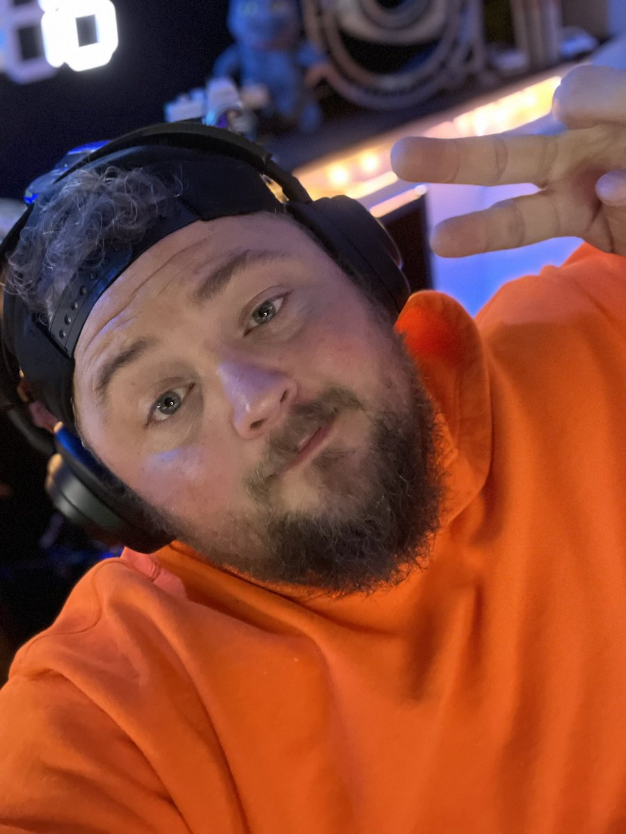 MrRICH_86's tweet photo. You all ready for some WZ 2.5 today??

I figured it’s a special occasion so I thought I’d give you all what you want.

So I’ll be 🟢LIVE on KICK!

https://t.co/MNbfC4eWgG

#kick #kickstreaming #MWIII #CallofDuty #Xbox https://t.co/etqo1Bs3tM