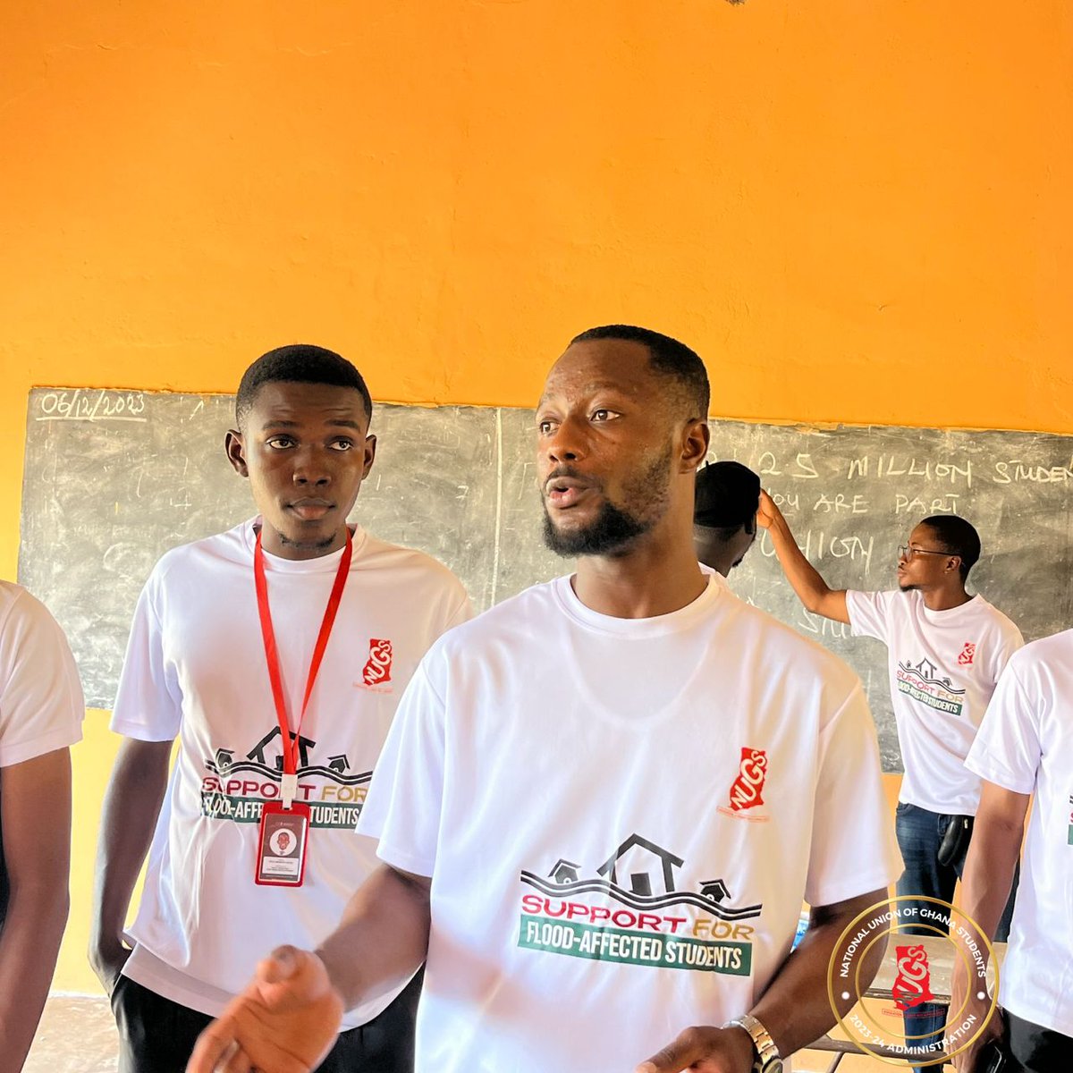 uniquetrendzz's tweet photo. NUGS SERVES AS LIFELINE FOR FLOOD-AFFECTED STUDENTS IN VOLTA REGION

#nugsvolunteersinvolta

#MUNCHE Abena Korkor Trent Lil Wayne https://t.co/aC2dYqjNv3