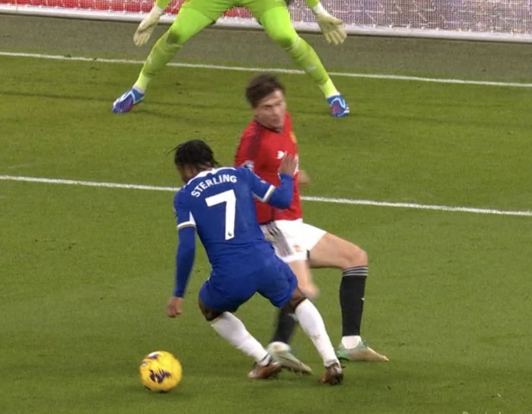 talkSPORT tweet media