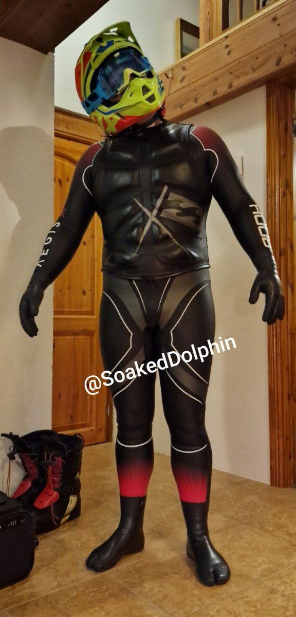 Joined the Huub club. Feels fucking amazing. 
Yes there is lube inside.
#wetsuitfetish