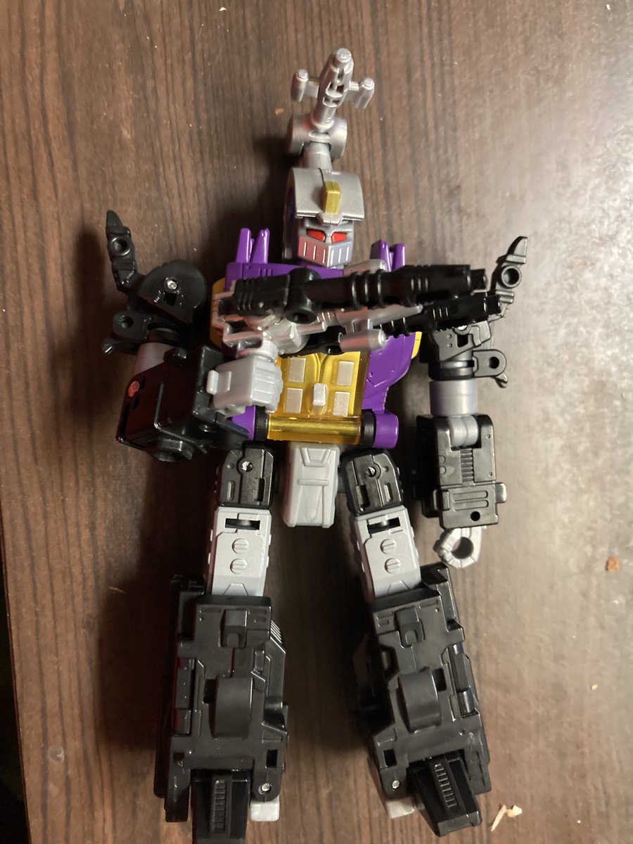 DinobotSnarl's tweet image. #TransformersLegacyEvolution #Insecticon #Bombshell