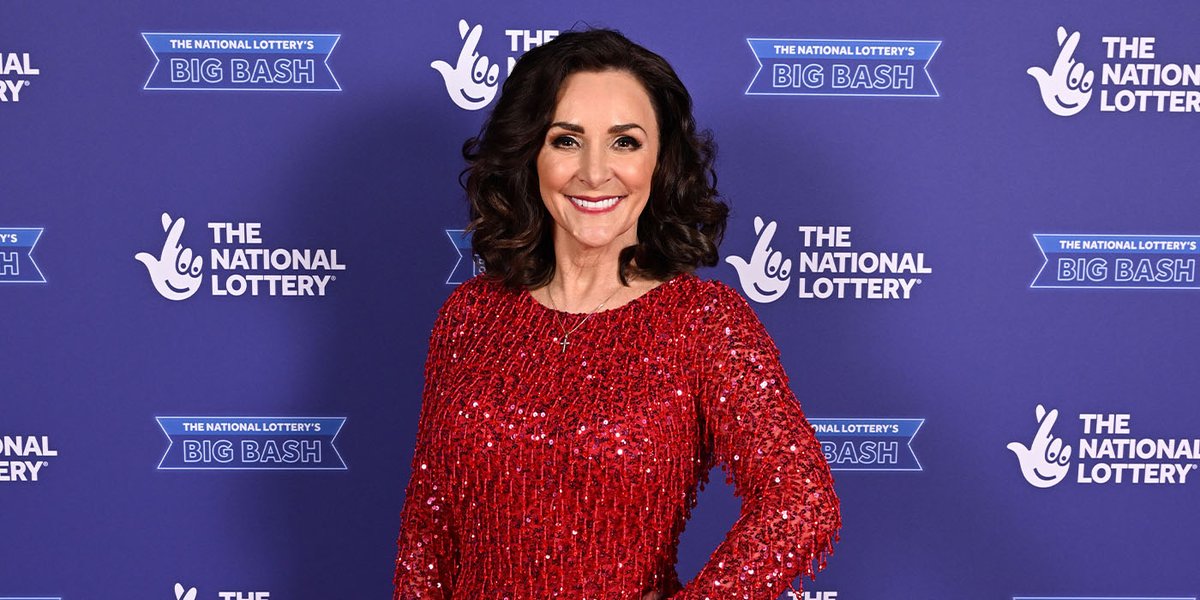 TNLUK's tweet image. We do love an excuse to get dressed up 🤩

#TNLBigBash #NYEBigBash