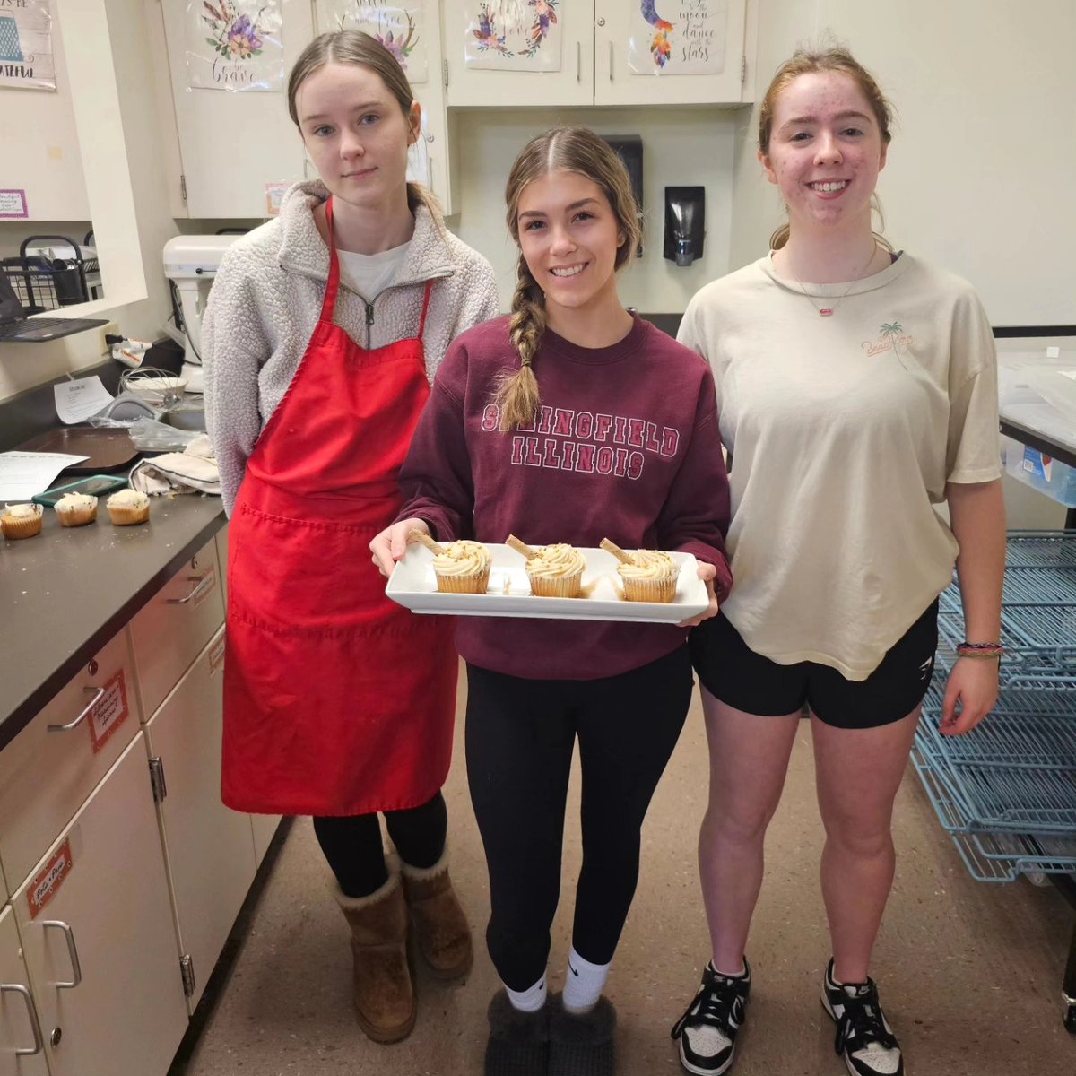 And the winners were . . . Strawberry Starburst Elegance by Nico, Erika, and Eli from Mrs. Krolos G2 AND Maple Delight by Madelyn, Caitlin, and Emma from Mrs. Mimnaughs B1. Congratulations to all!! 🎊 👏 #WeAreLemont #CupcakeWars