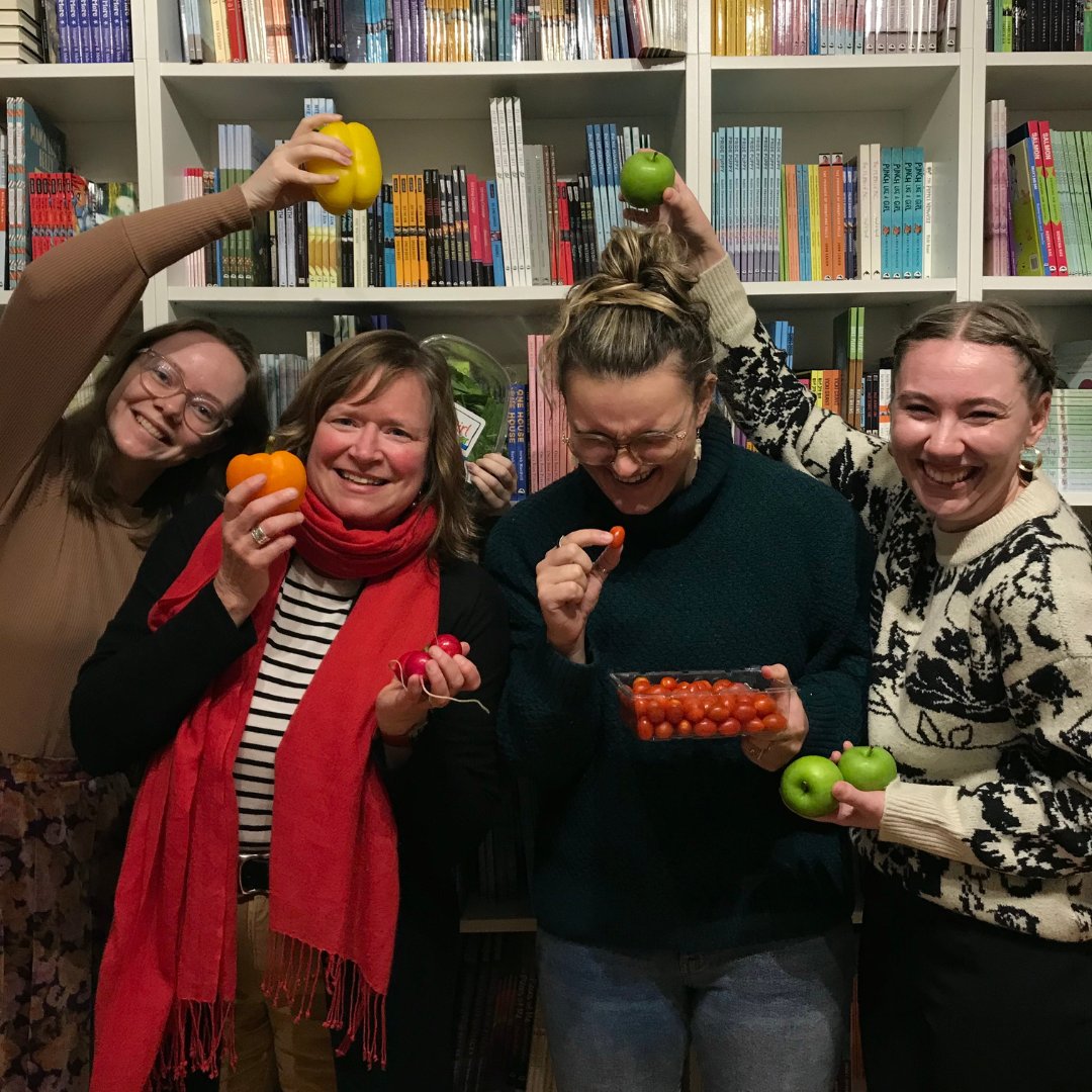 orcabook's tweet photo. Orca is proud to be raising money for @fernwoodnrg's Gift of Good Food fundraiser! 🍎🥦

Providing fresh fruit and veggies for families in need is a meaningful way to give back to our community. If you'd like to donate with us, please check out our page!

https://t.co/3bnonUtRAu https://t.co/b7M1Vwepm7