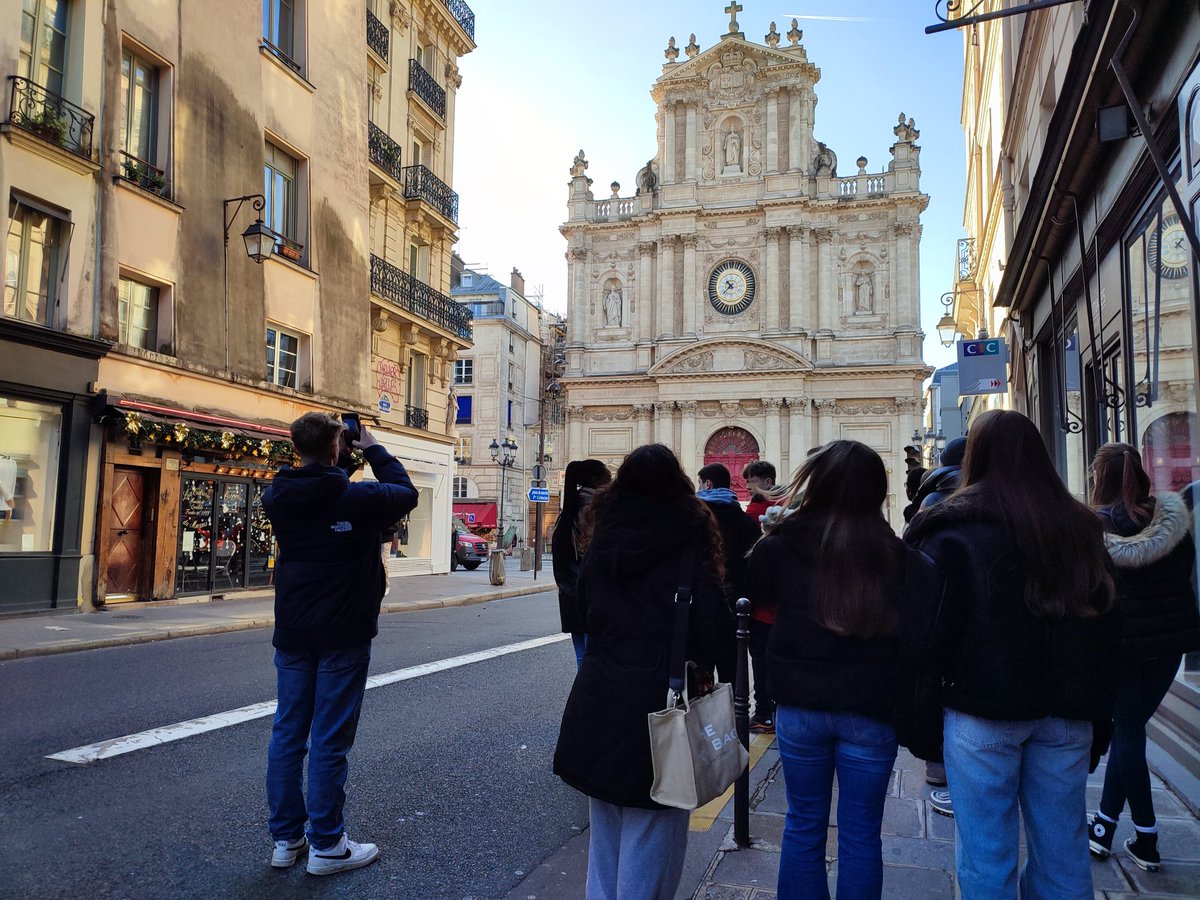 DGS_MFL's tweet photo. Year 13 students learning about Henri IV, la reine Margot, Louis XIII, Victor Hugo and a bit of local Jewish history, walking around the Marais this morning @Miss_Lisney https://t.co/scijEGJXrR
