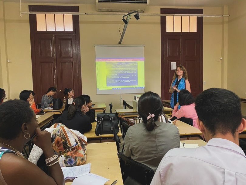 Facultad de Derecho, UH (@derechouh) on Twitter photo En la tarde de hoy, en el marco de la Maestría de Derecho de la Economía, se impartió la conferencia de Rosario Espinoza, de la Universidad de Valencia sobre “Solución de conflictos internacionales, especial referencia a la contratación marítima internacionales”.
<a href="/UdeLaHabana/">Universidad de La Habana</a> En la tarde de hoy, en el marco de la Maestría de Derecho de la Economía, se impartió la conferencia de Rosario Espinoza, de la Universidad de Valencia sobre “Solución de conflictos internacionales, especial referencia a la contratación marítima internacionales”.
<a href="/UdeLaHabana/">Universidad de La Habana</a>