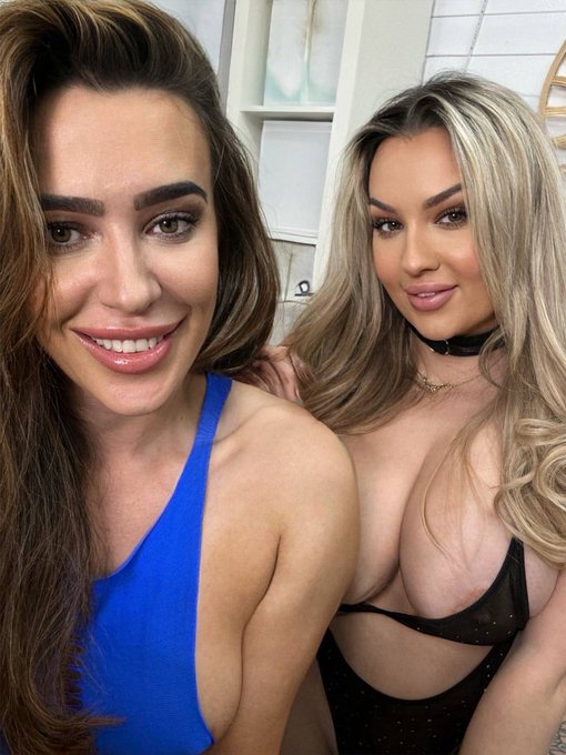 Cum see your fav mommies  https://t.co/wczP1KRaj1 https://t.co/QLFXuNKfNI