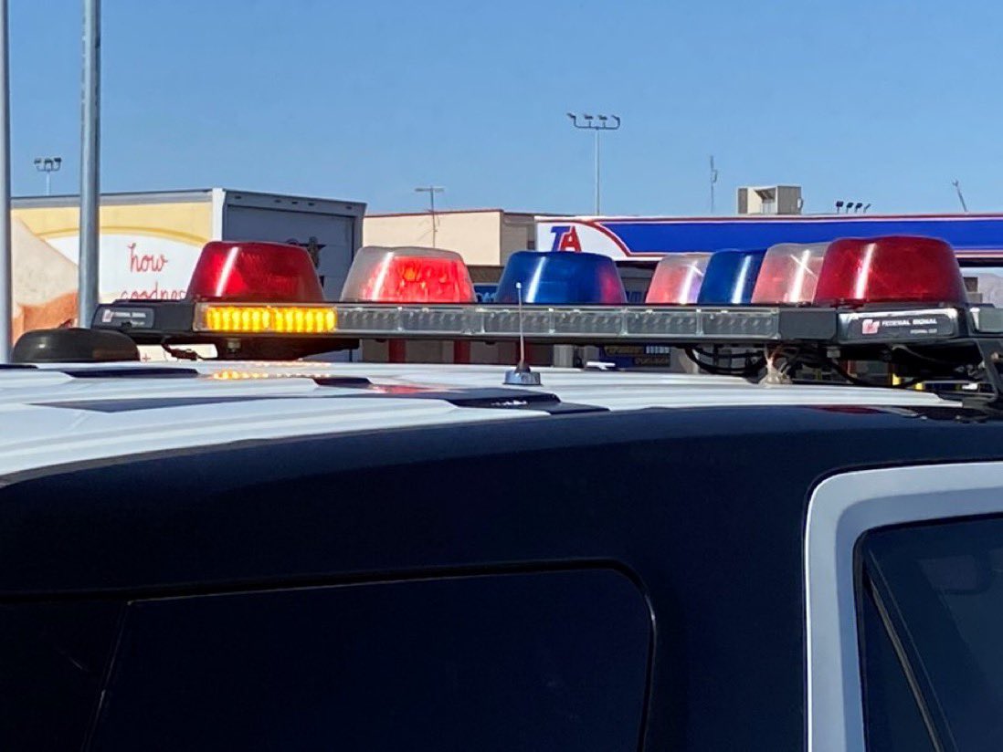🔴 Tiroteo deja múltiples víctimas en la Universidad de Nevada, en Las Vegas, #EUA. El Departamento de Policía informa que el tirador ya fue contenido, sin embargo pide no acercarse al área debido a que la investigación continúa activa.