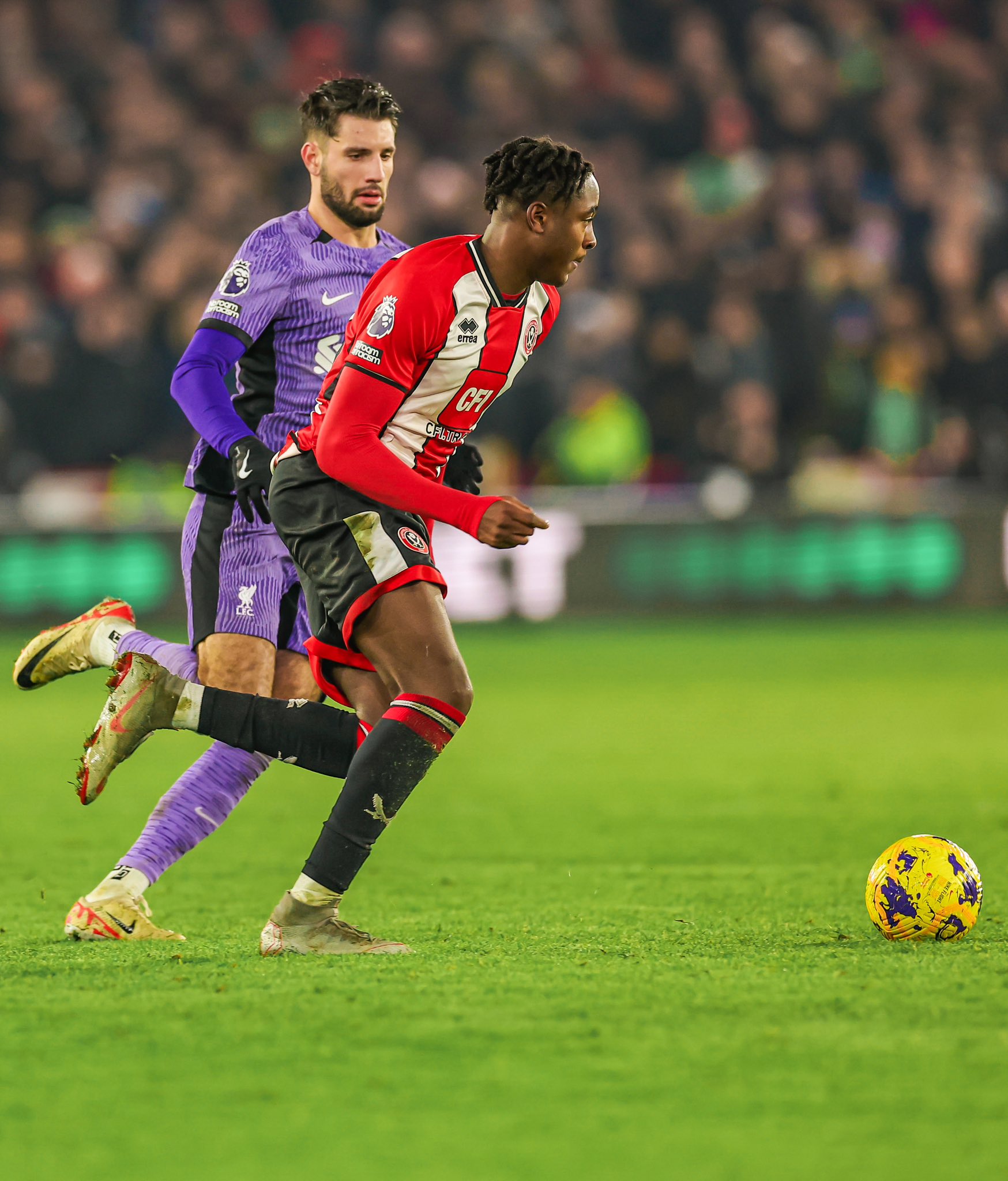 Sheffield United on X: Sheffield United condemn the racist, abusive and  threatening messages that have been sent to Wes Foderingham after  yesterday's game against Spurs. The club will now work with relevant