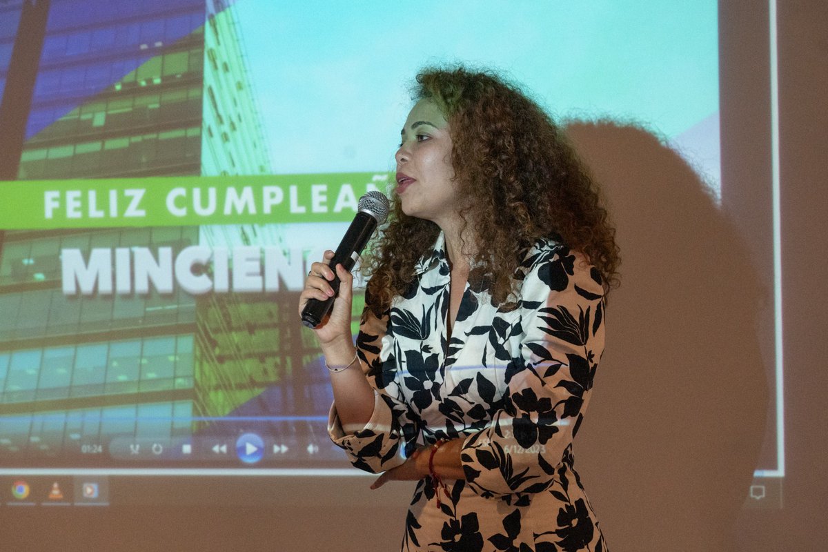 ¡#Hoy celebramos el cumpleaños de #MinCiencias!🎉 Ministra <a href="/YeseniaOlayaR/">Yesenia Olaya Requene</a> agradeció a todos los servidores públicos y contratistas su entrega y dedicación, también ratificó su compromiso para seguir posicionando la Ciencia, Tecnología e Innovación en Colombia. #CienciaParaLaPaz