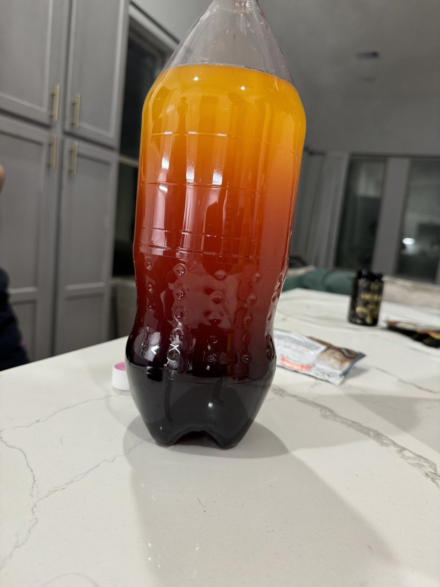 Pint of 2022 Tris , Darker than boosie