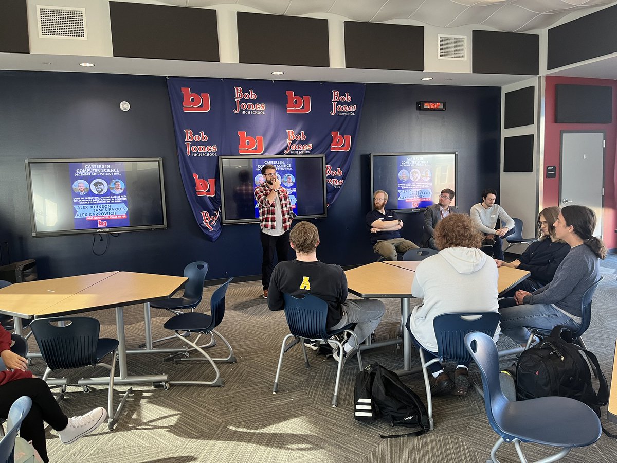 Professionals in software engineering, IT, cyber security, etc. from the community came to speak to high school students about careers in computer science as part of #CSEdWeek in Madison City Schools! @James_Clemens @BobJonesHigh