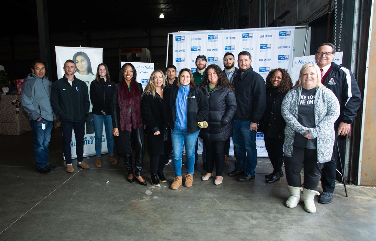 UWMOC's tweet photo. Thank you to everyone who generously donated coats for kids in need as the cold weather approaches. Your kindness has created a warm embrace for those facing the chill. We had an incredible turnout and so many caring hearts coming together to make a difference. 🙏🌟 https://t.co/3e3U6Bhb4h