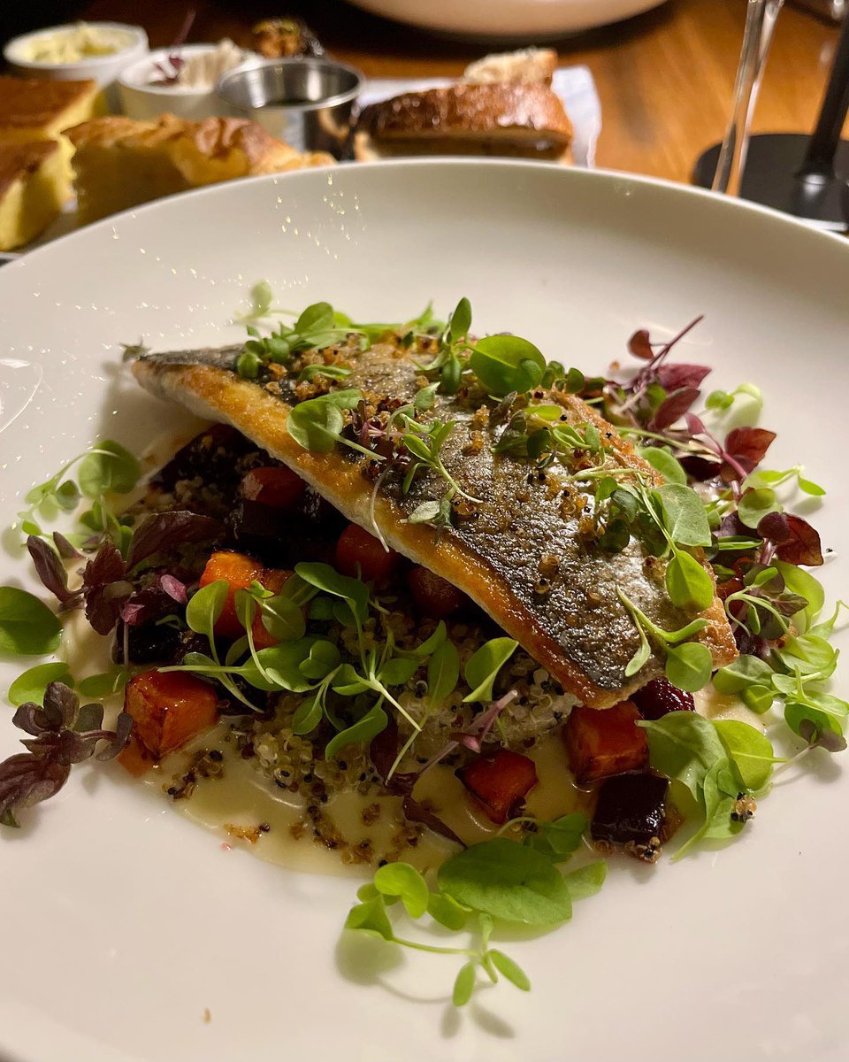 @EricaLynnMoody had a charming #Getaway in New Hope, PA! She stayed at our boutique hotel &amp; had dinner with us. Her favorite parts were the river views and walkable downtown. Part of the #CulinaryExperience Travel Package at Ghost Light Inn: tinyurl.com/2d4fkx6n #StellaNewHope