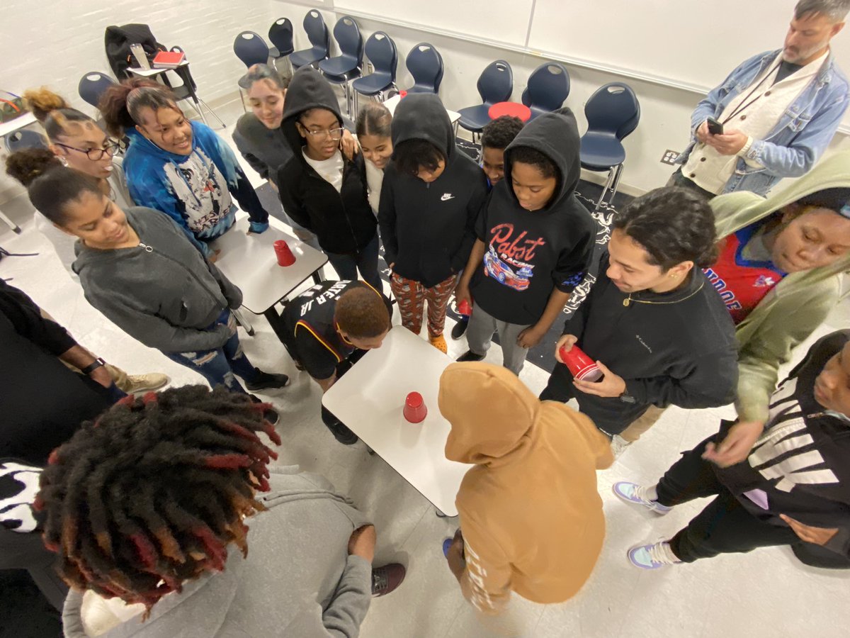 LosonROC's tweet photo. RESTORATIVE: Shout out to @rocrestorative for leading team building activities for @RCSDMonroe 7th graders!  Lots of fun activities and conversations.  @RCSDNYS #growthmindset https://t.co/K7eqGaJiVb