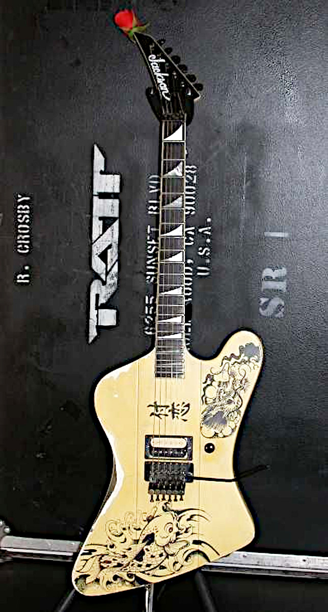 MaiGlas's tweet image. 宝くじが当たったらジャクソンにオーダーしてこのロビンモデルを作ってもらうのがわたしの夢 
#エレキギター 
#RobbinCrosby