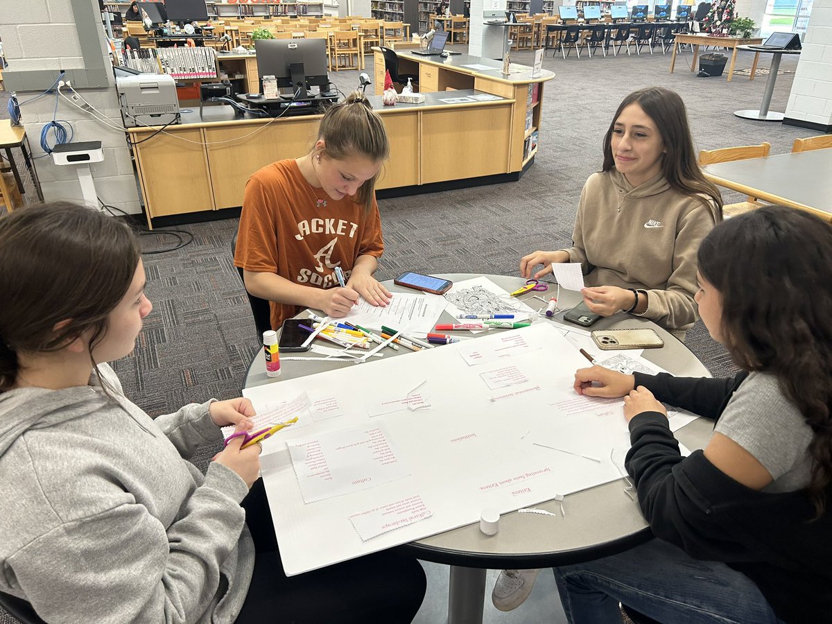 alvinjacketslib's tweet image. 📚 Late afternoon hustle at the library! Students putting in the work to wrap up the semester strong 💪🏽📝 #EndOfSemester #LibraryLife #StudentLife #HardWorkPaysOff