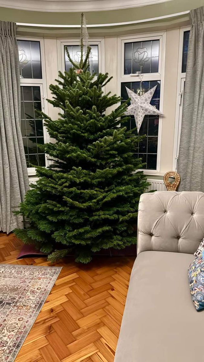 Lowri Bowen tweet media