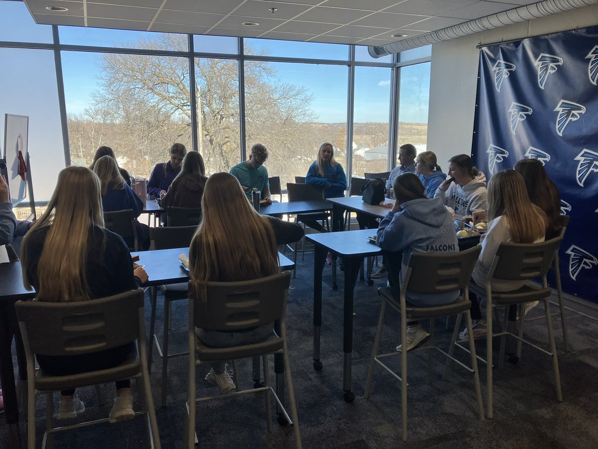 🙏🏻Thank you to Susan Ruyle with Suzy’s🎂Sweets and Jerod and Timary Vetrovsky with🏋️‍♀️4Ever Fit,🤸Fantastic Gymnastics, and👕MVPrints for🤝participating in our🍽️Lunch &amp;🧐Learn🗓️today‼️